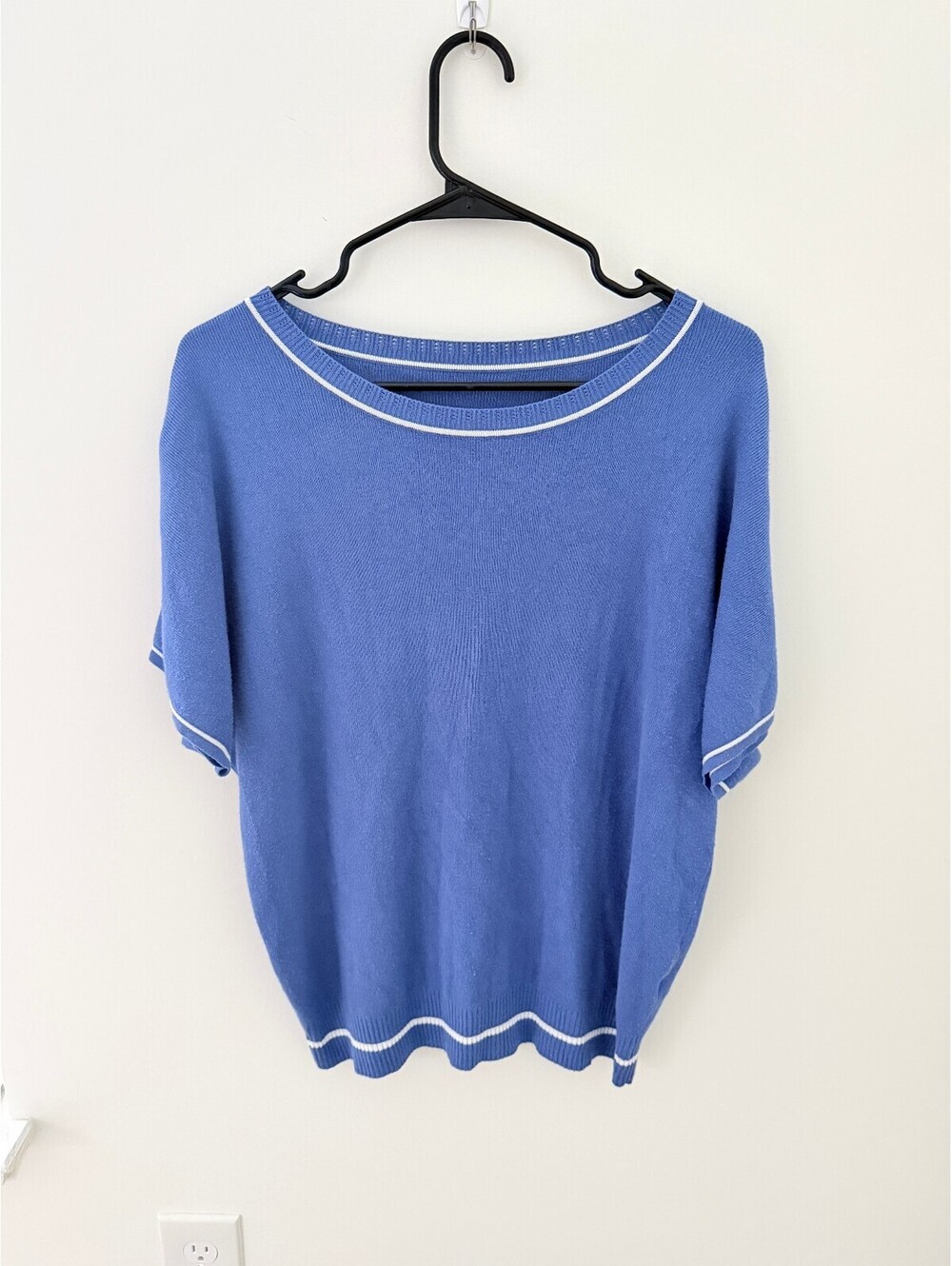 Preppy Essential Blue Lightweight Knit Sweater Top – White Contrast Trim |Size:M